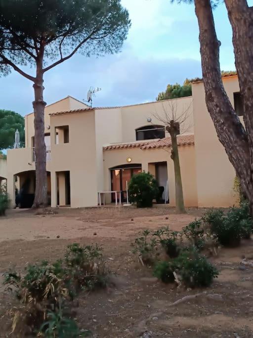 Studio Renove Dans Residence De Vacances Avec Grande Piscine Chauffee, Parking Et Terrasse 阿格德 外观 照片