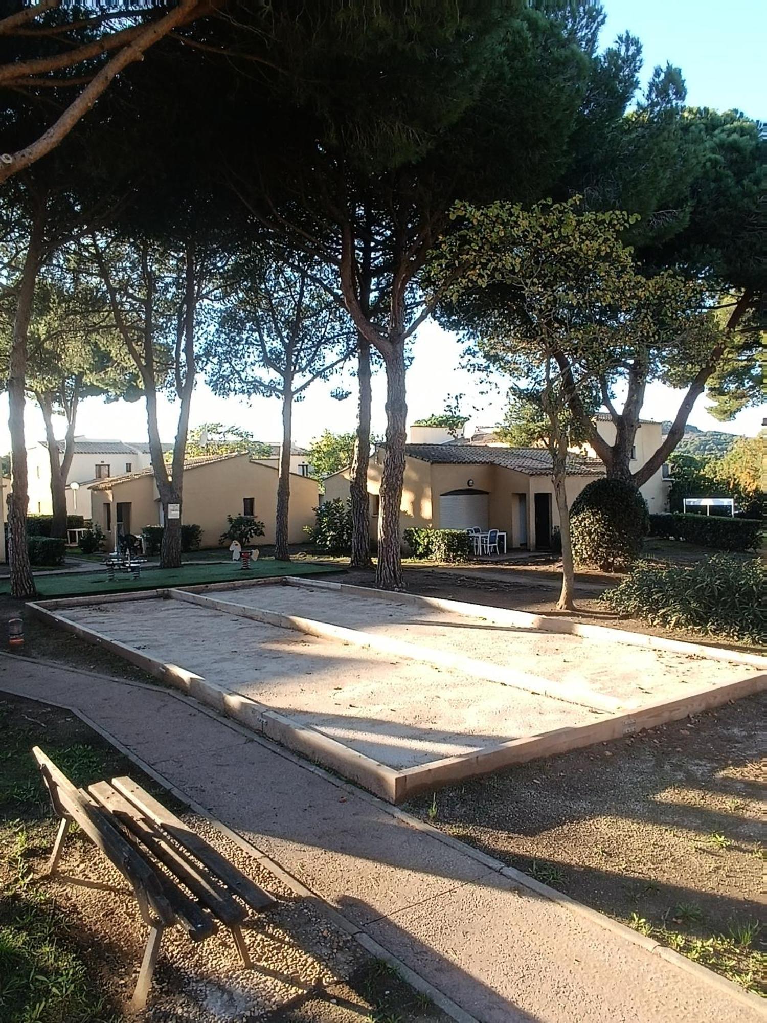 Studio Renove Dans Residence De Vacances Avec Grande Piscine Chauffee, Parking Et Terrasse 阿格德 外观 照片